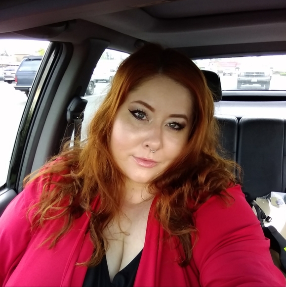 Meet your Posher, Chloe - Picture 12 of 14